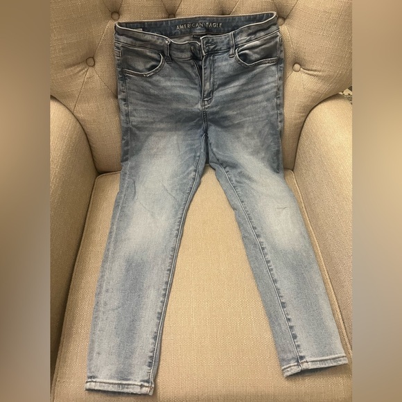 AE Low Rise Jegging Womens Size 10 xshort - Picture 9 of 9